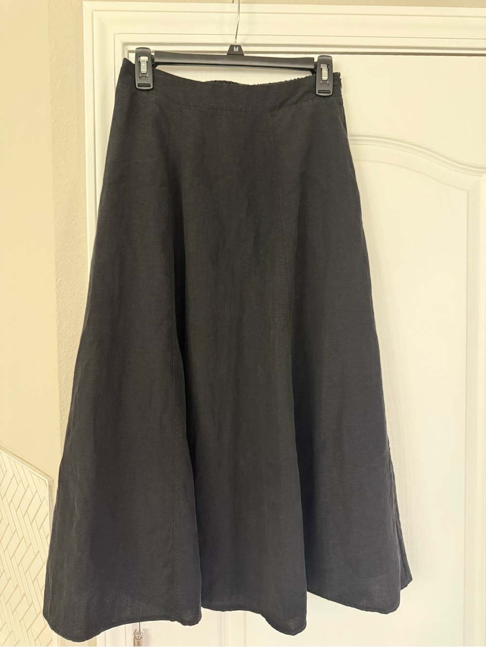 Women’s Black A-Line Linen Blend Midi Skirt